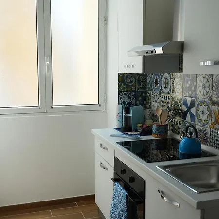 Palazzo Manzoni Apartments Bari Room photo