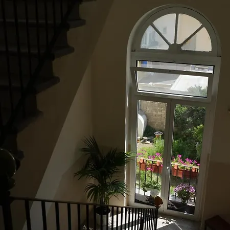 Palazzo Manzoni Apartments Bari Exterior photo